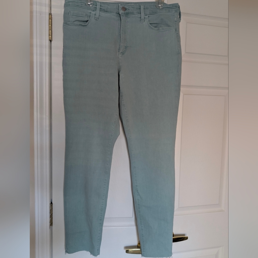 Universal Thread Light Green Skinny Jeans